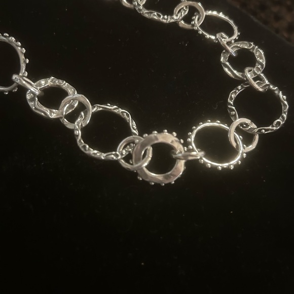Striking 925 Sterling Silver Stamped Designer Looped Necklace. Very unique! - Picture 5 of 16